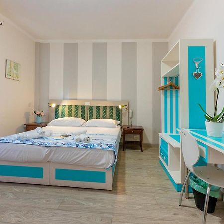 Albergo Oasi Finale Ligure Exterior foto